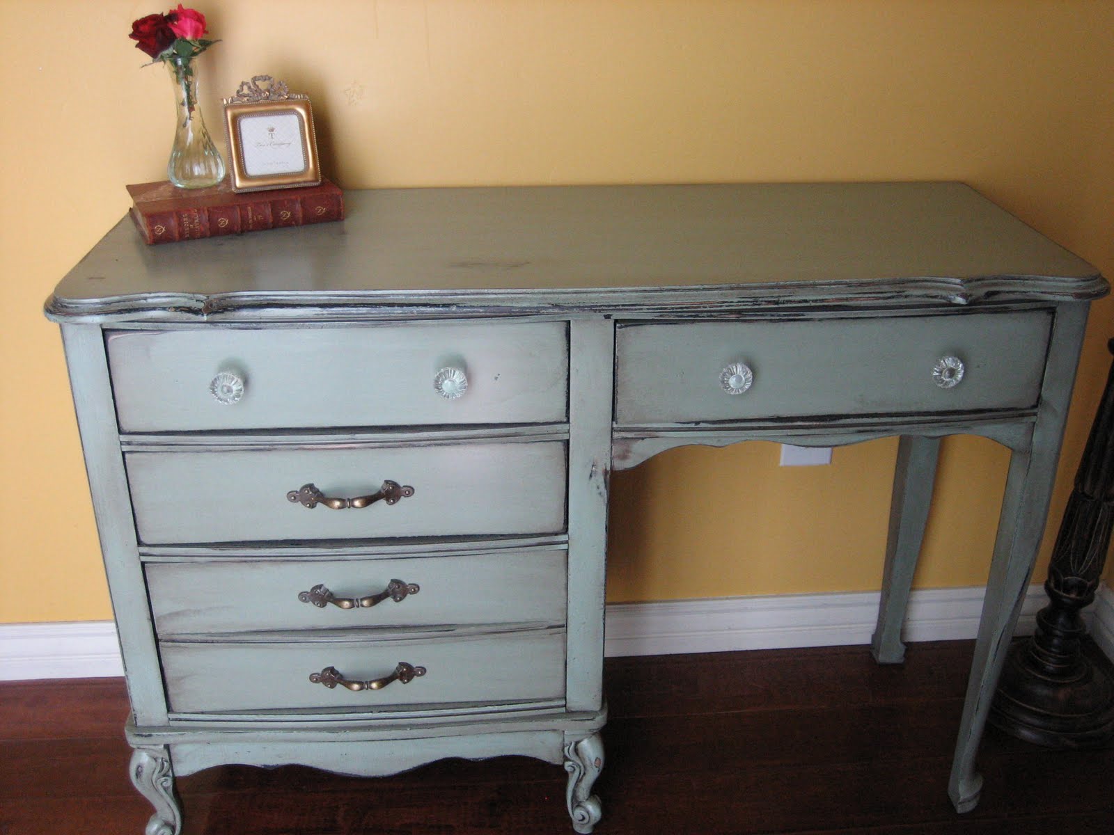 [shabbyDESk+010.jpg]