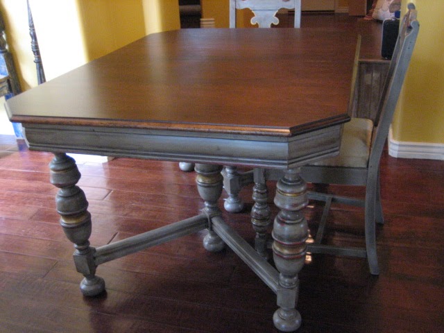 European Paint Finishes: Antique Table & 6 Chairs