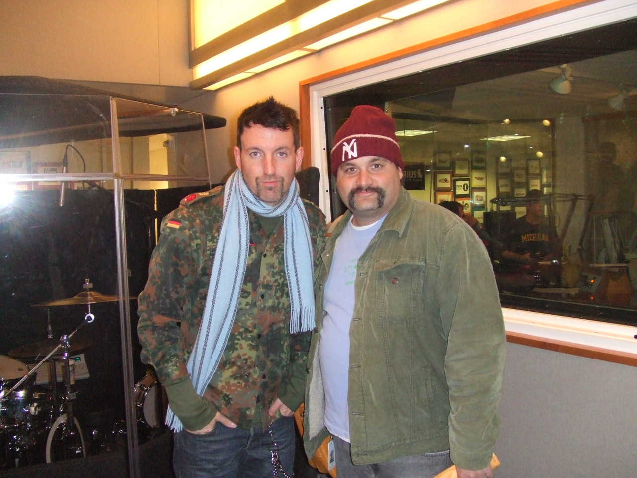 [2005_0625_vh1vale0030.JPG]