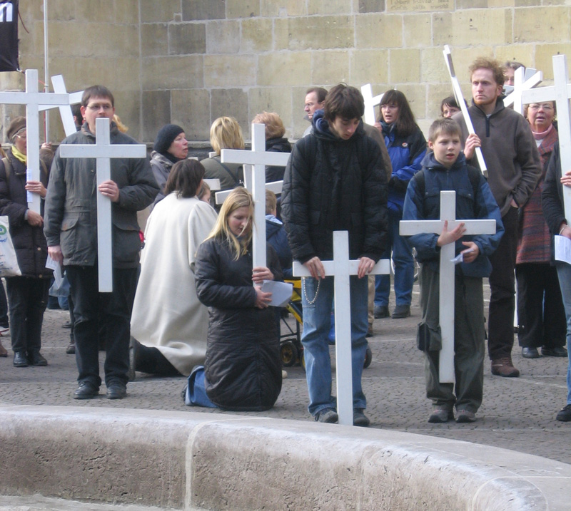 [Prayer+at+the+Lambertikirche.jpg]