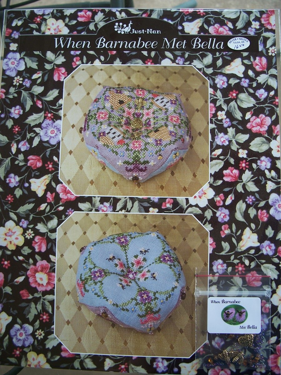 [Just+Nan+Biscornu.jpg]