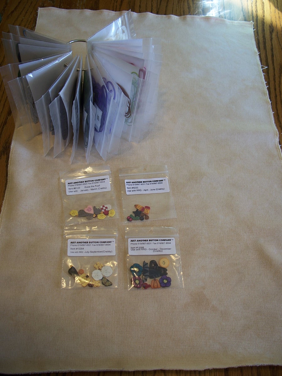 [Crabby+Fabric+and+floss.JPG]