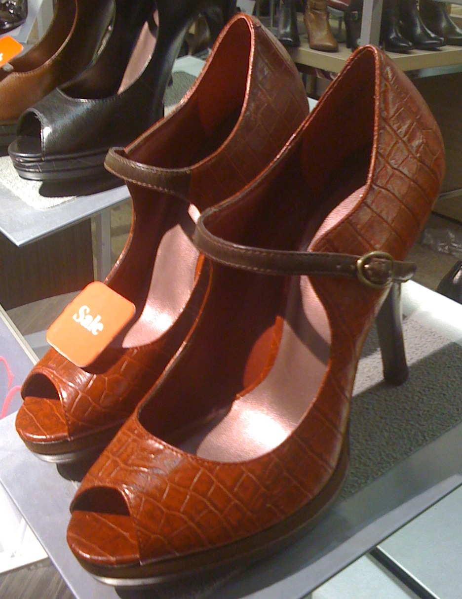 [heels.JPG]