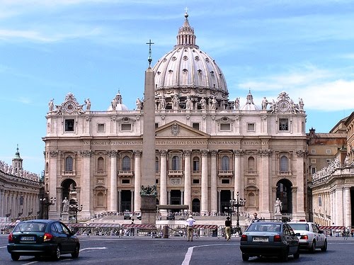 [Basílica+de+San+Pedro+del+Vaticano.jpg]