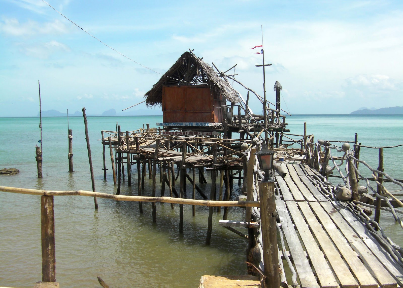 морская деревня пханг нга. деревня морских цыган. рыбацкая деревня тайланд. тайланд плавучая деревня. цыганская деревня в тайланде пхукет.