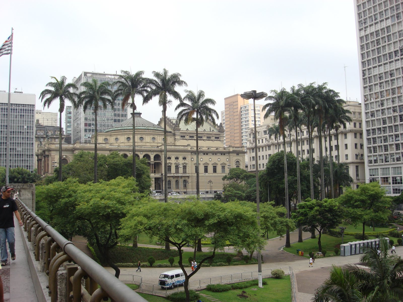São Paulo na foto Anhangabaú