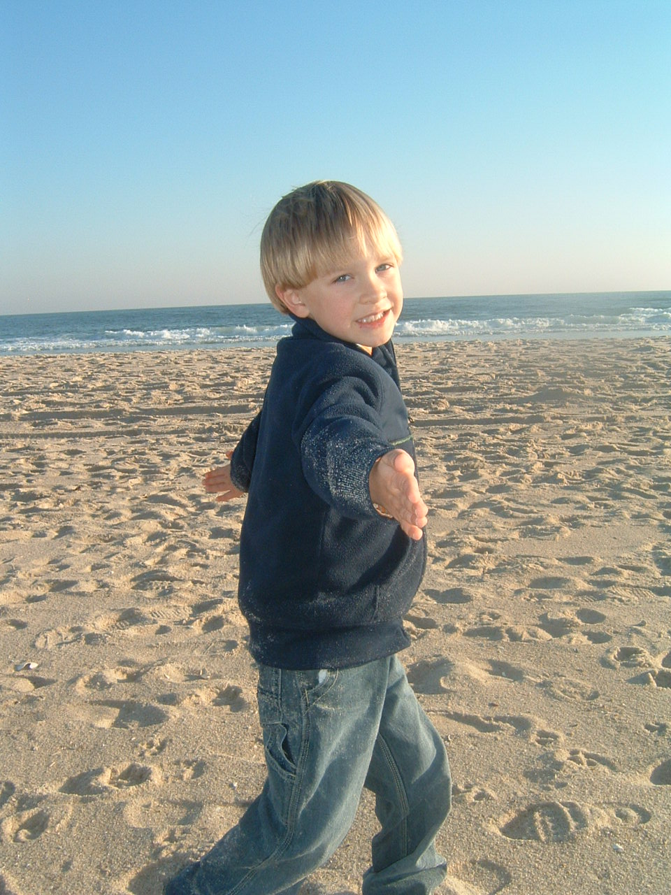 [beach+nov+047.JPG]