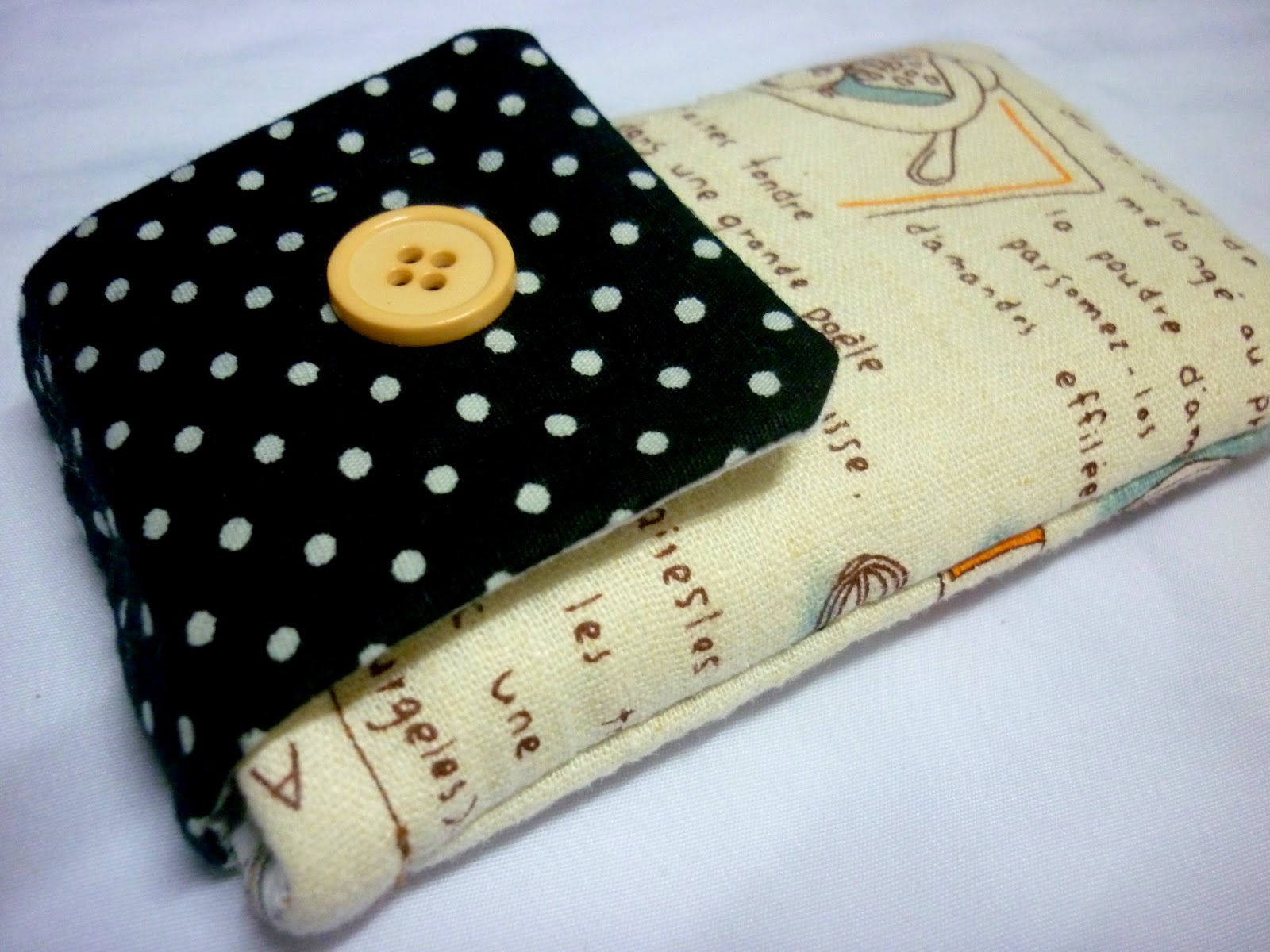 Sew 'much' Love Handphone Cover