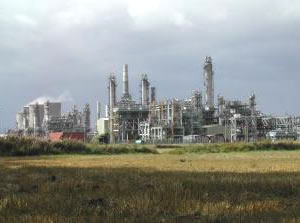 [05.1021.refinery.jpg]