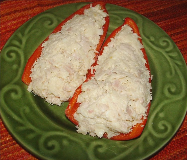 24/7 Low Carb Diner Tuna Pepper Boats