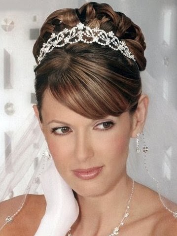 Trendy LifeStyle: Summer 2010 Wedding Hairstyles For Bride