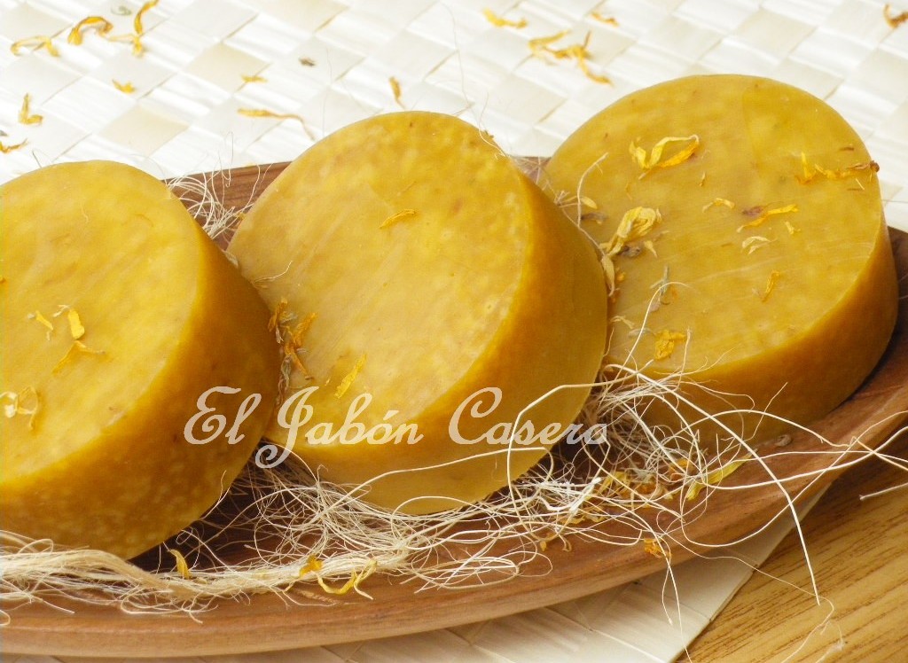 Jabones+de+afeitar+Calendula+y+Lanolina.JPG