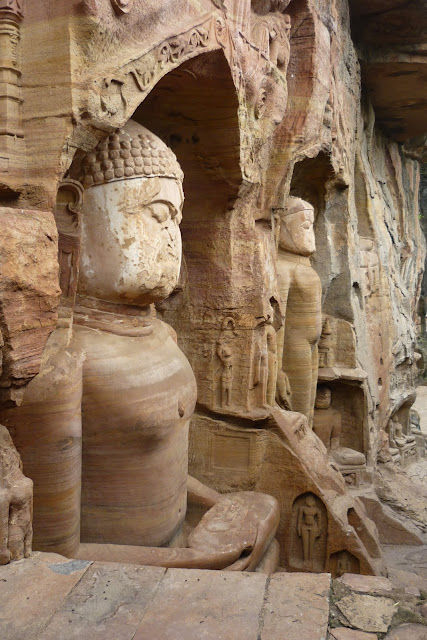 Travel spots & <a href="http://vionm.com/things-to-do-in-bangkok-thailand/best-thai-beaches-tour-of-phi-phi-islands-phuket/">Thailand Beaches</a>: Stinking Stations In Addition To Fascinating Forts - Sanchi, Gwalior In Addition To Allahabad, India