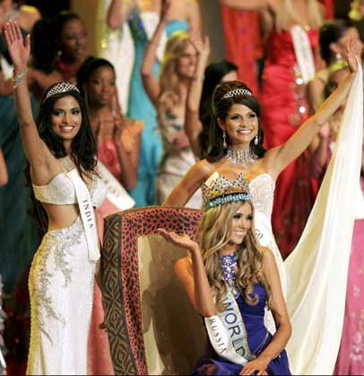 [Miss+Russia+is+crowned+Miss+World+2008,Miss+India+1st+runner+up+(2).jpg]