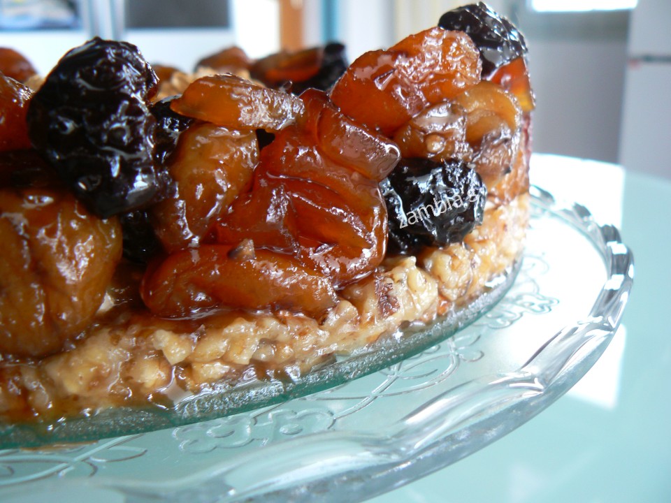 Kitchen Stories Dried Fruit Dessert with Greek Yogurt