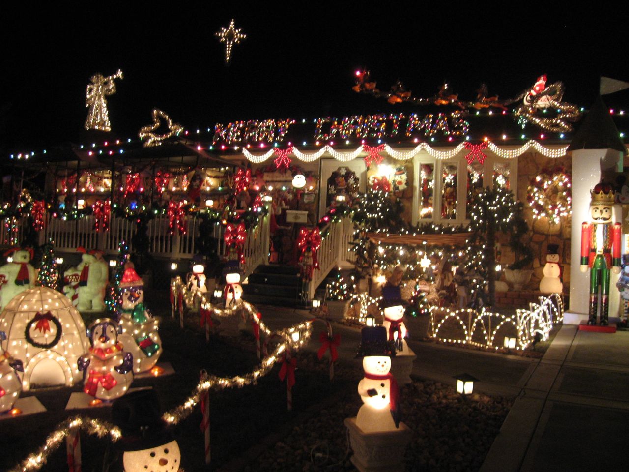 Observations about Longmont, Colorado Christmas Lights Extravaganza