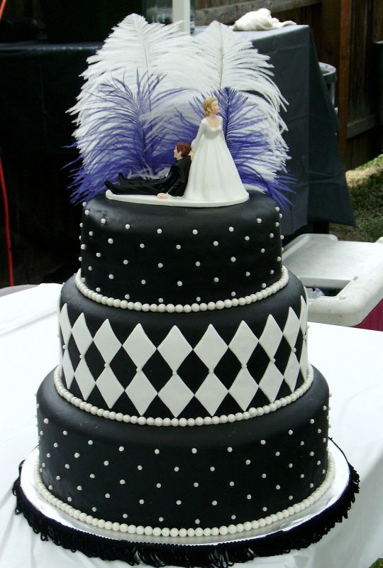 Black Wedding Cakes Design
