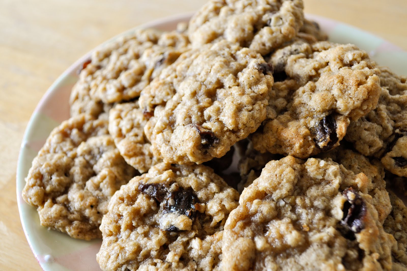 bake! Oatmeal Raisin Cookies