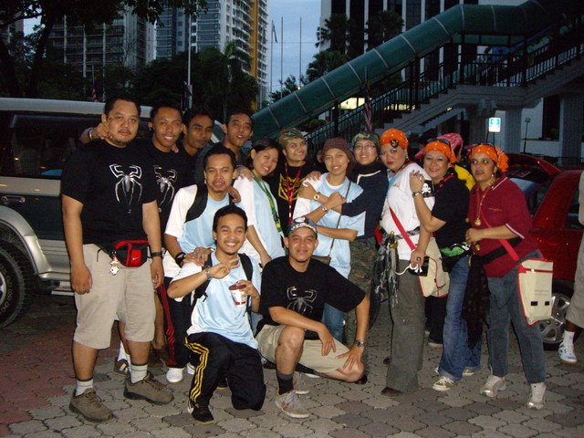 [teamtreasurehuntsept076jb4.jpg]