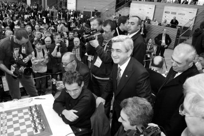 Les premiers échiquiers de l'Arménie, Levon Aronian et Vladimir Akopian