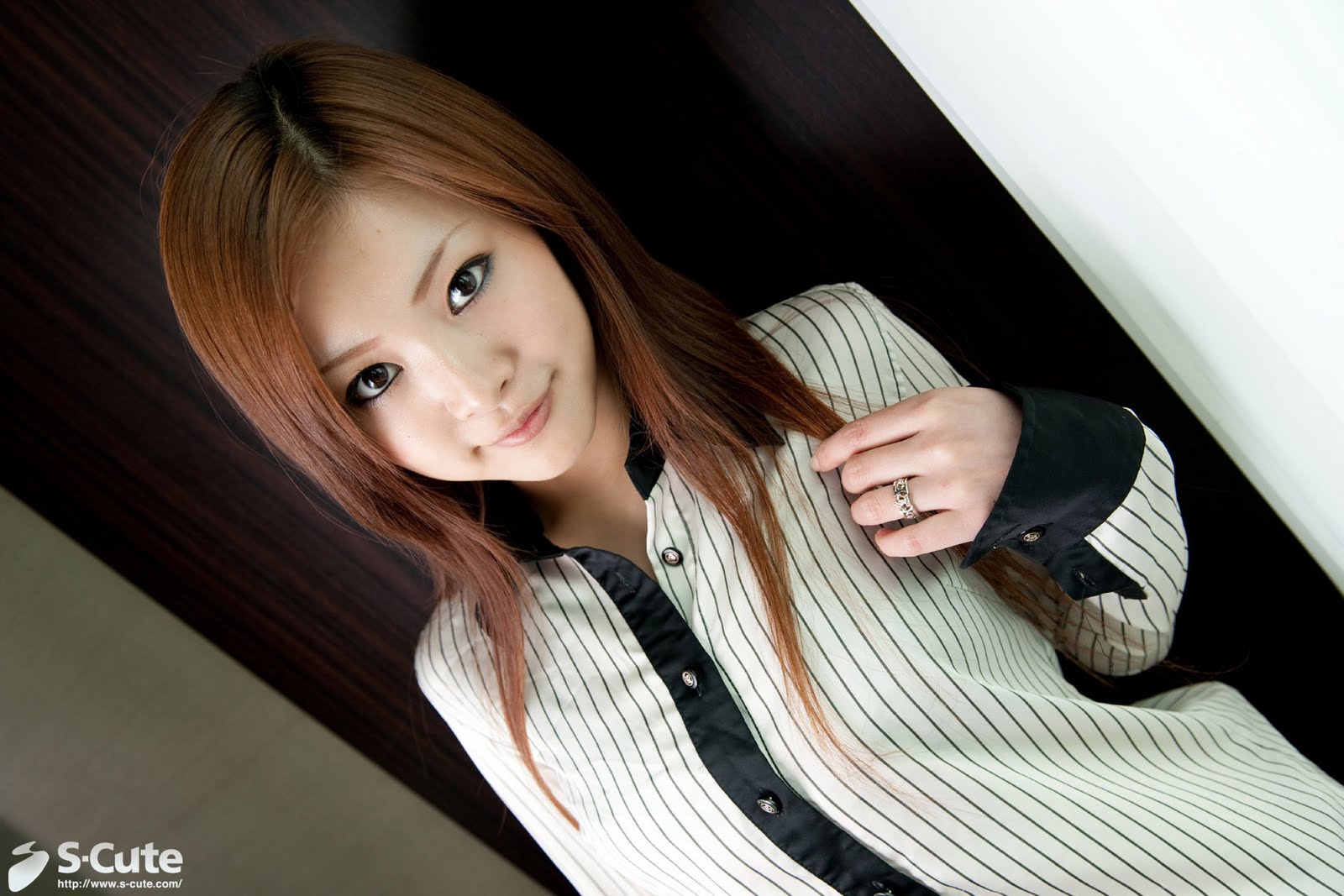 Japanese Girl Pictures Cute Pic Suzuka Ishikawa In Hotel Room