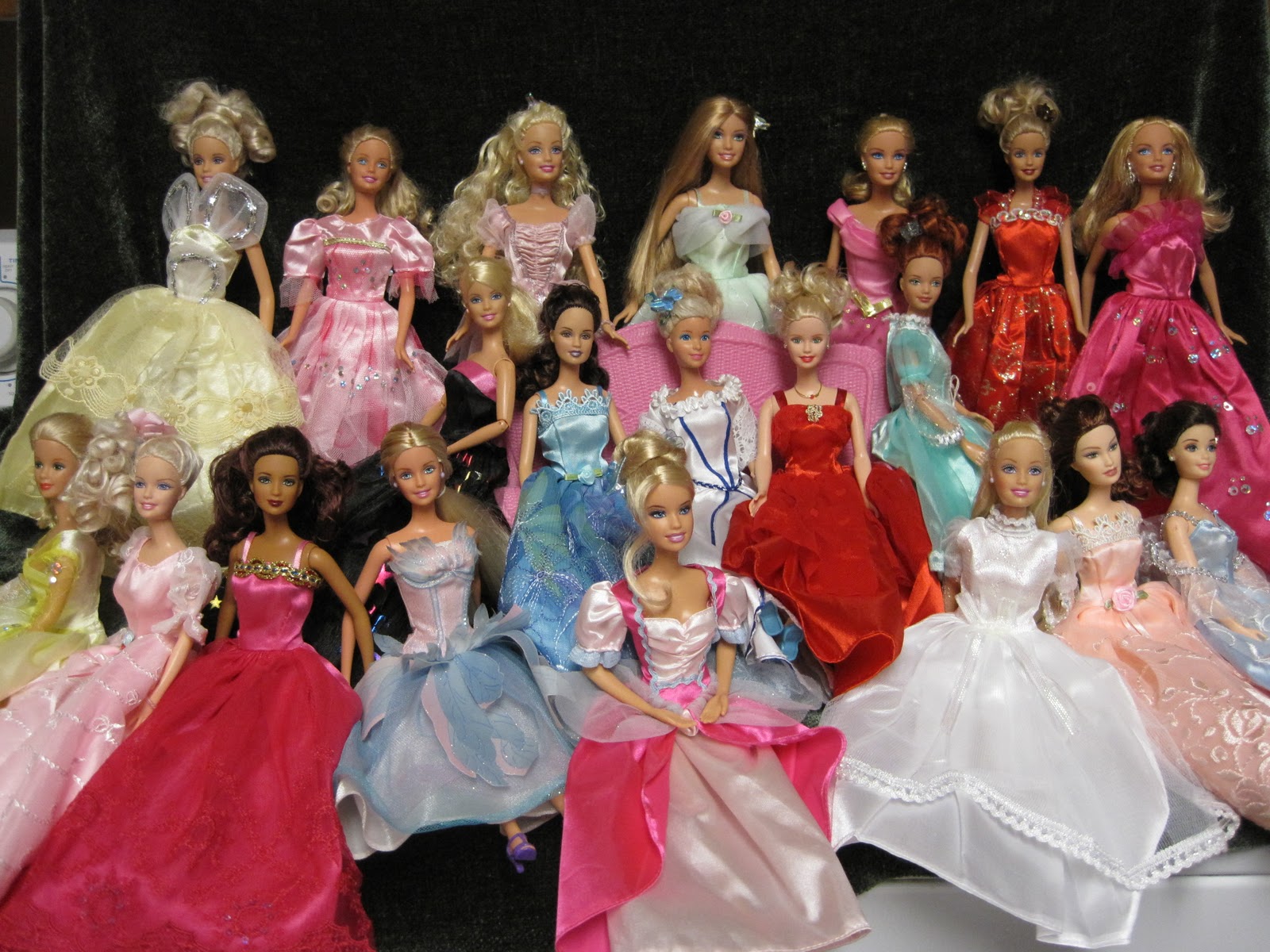Never Grow Up A Mom's Guide to Dolls and More Craigslist Christmas
