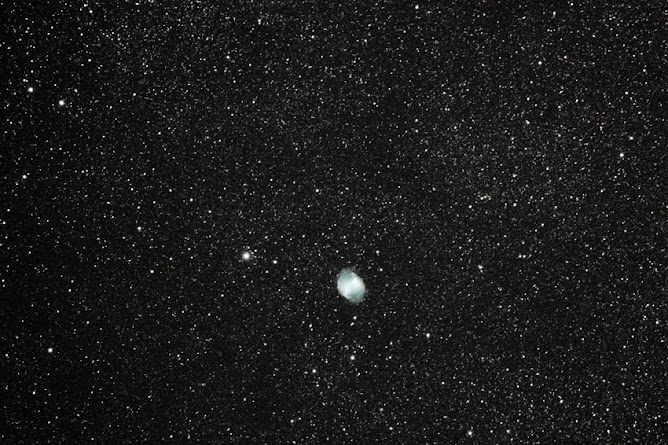 Nebulosa M27 en la constelación de Vulpecula