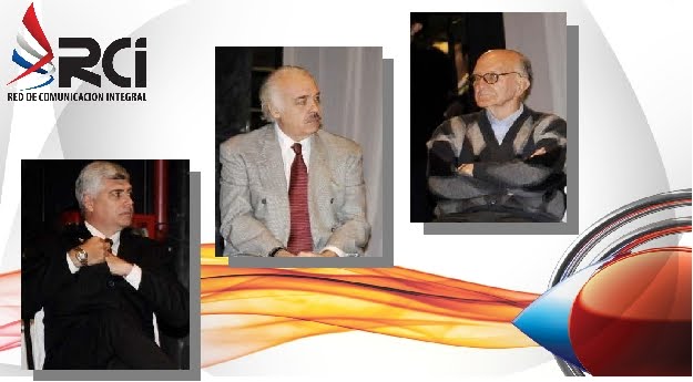 Dr. Arnoldo Wiens Director de RCI Premian a Red Guaraní por fomentar