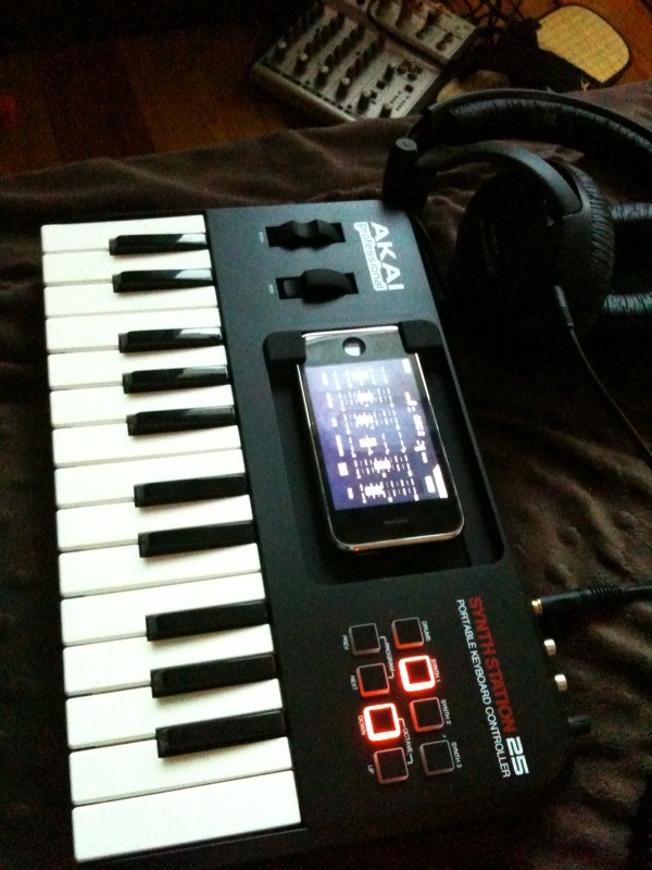 moonbuz Akai SynthStation 25 arrived