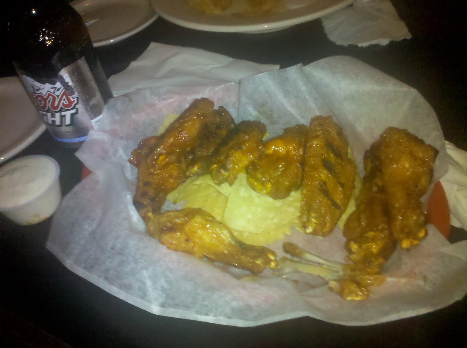 WINGS ACROSS TENNESSEE Coach's Eastgate Lebanon, TN Hot Wings