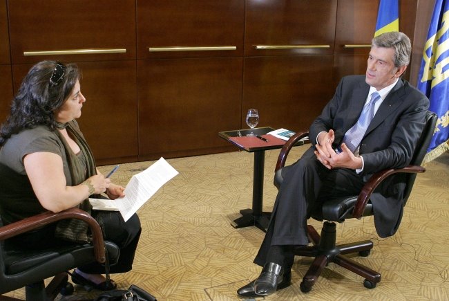 [Yuschenko_Furtado_Publico.jpg]