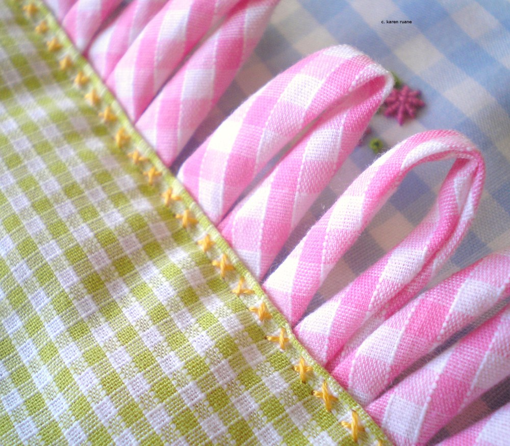karen ruane gingham, patchwork and rouleau loops....