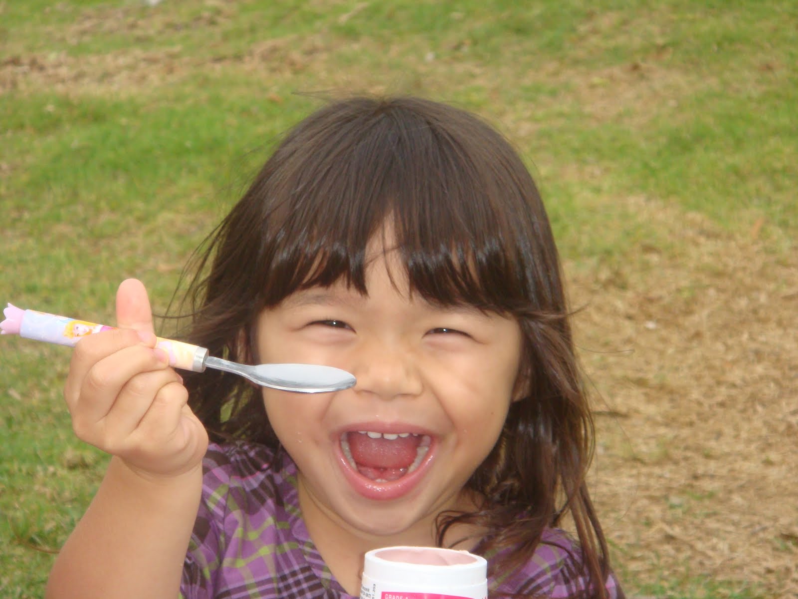 Miyu's Life Yogurt Commercial! ヨーグルトのコマーシャル！