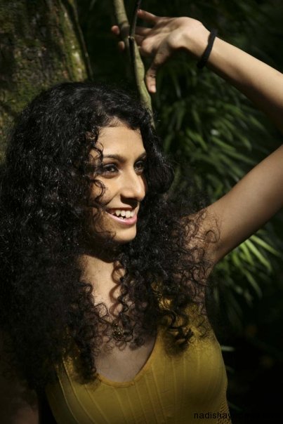 [Nadisha+Yapage.jpg]