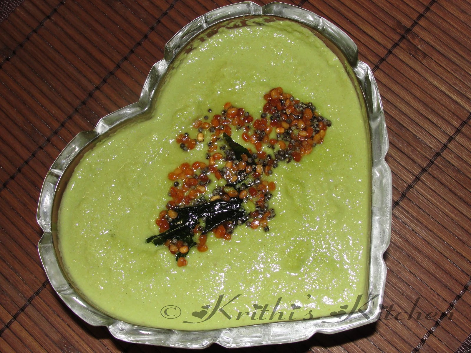 Krithi's Kitchen Coriander Chutney / Chutney for chapathi