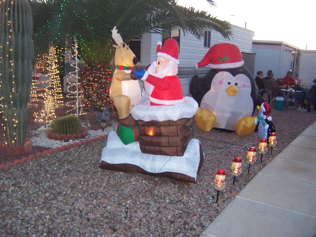 2 On the Road Holiday Inflatables