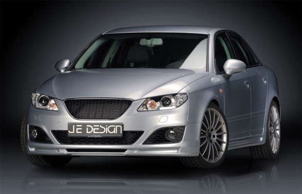 Front Angle View of 2009 Seat Exeo JE DESIGN 