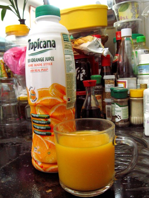 [tropicana+orange+juice.jpg]