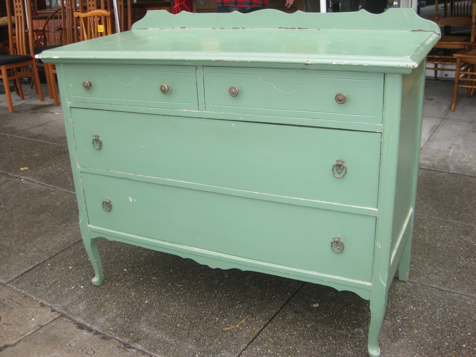 UHURU FURNITURE & COLLECTIBLES SOLD Antique Green Chest of Drawers 85