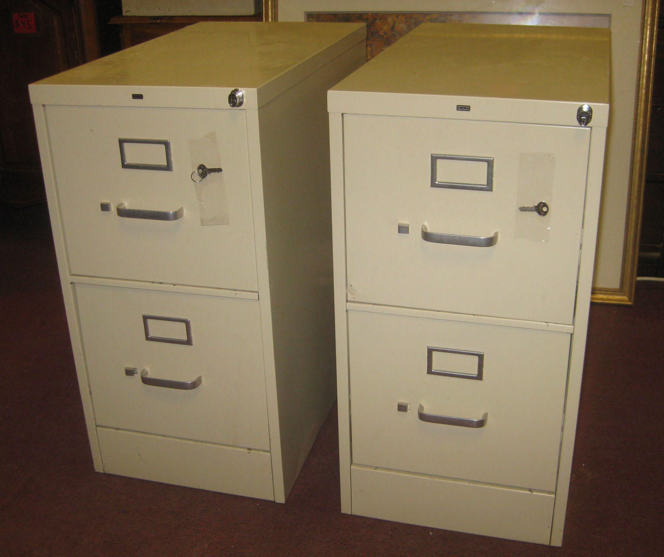 UHURU FURNITURE & COLLECTIBLES SOLD Locking Hon File 35