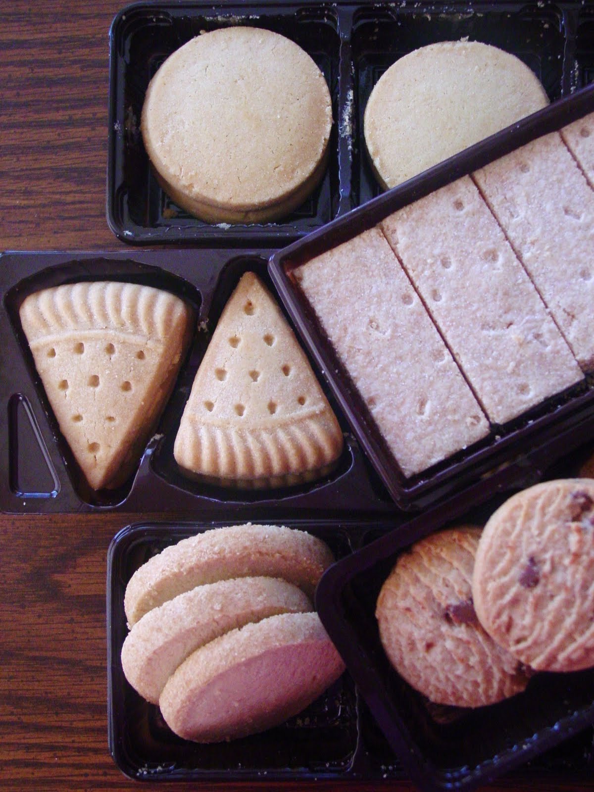 lick-the-bowl-good-walkers-shortbread-review