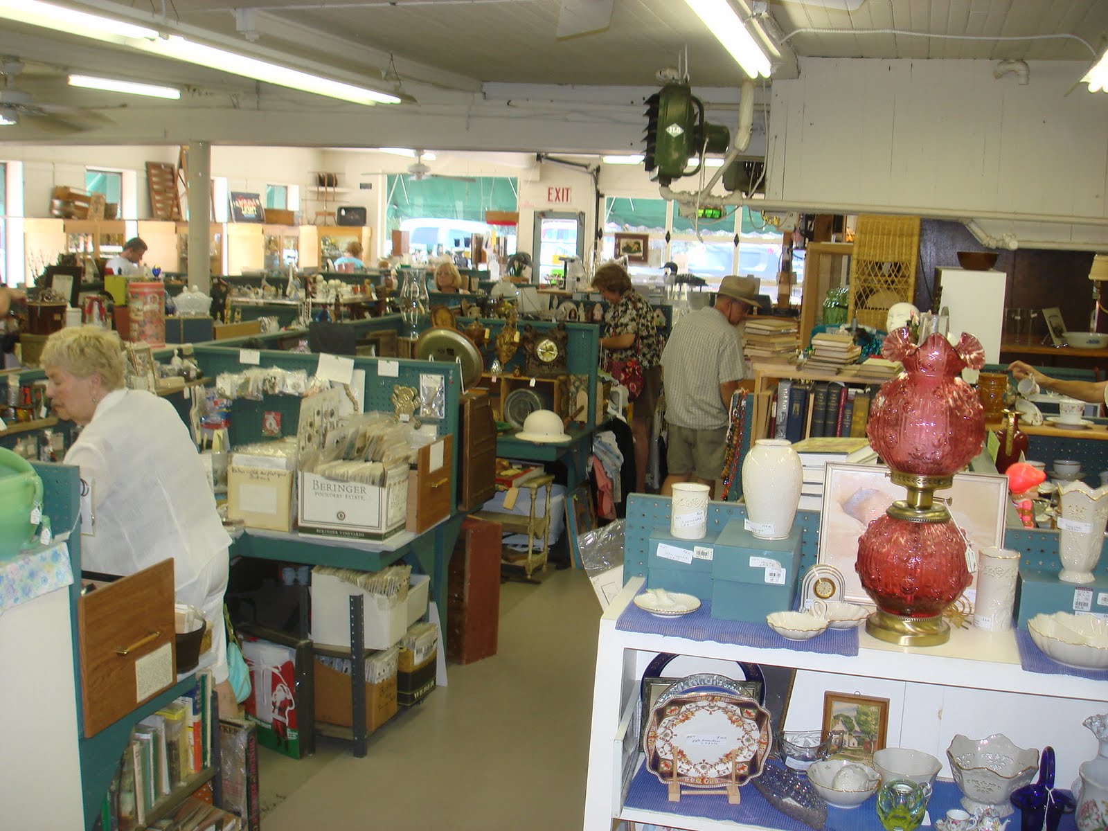 Ogunquit Beach Inn, & other adventures.... Antiques Ogunquit