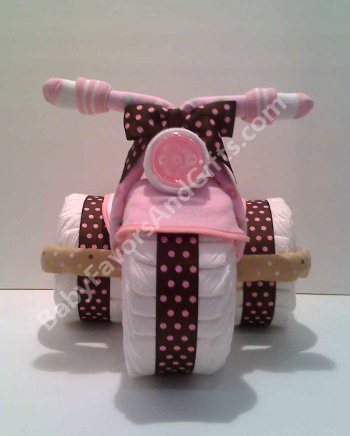 Unique Gifts  Baby  on Unique Diaper Cakes Centerpieces Baby Shower Gift Ideas  October 2009