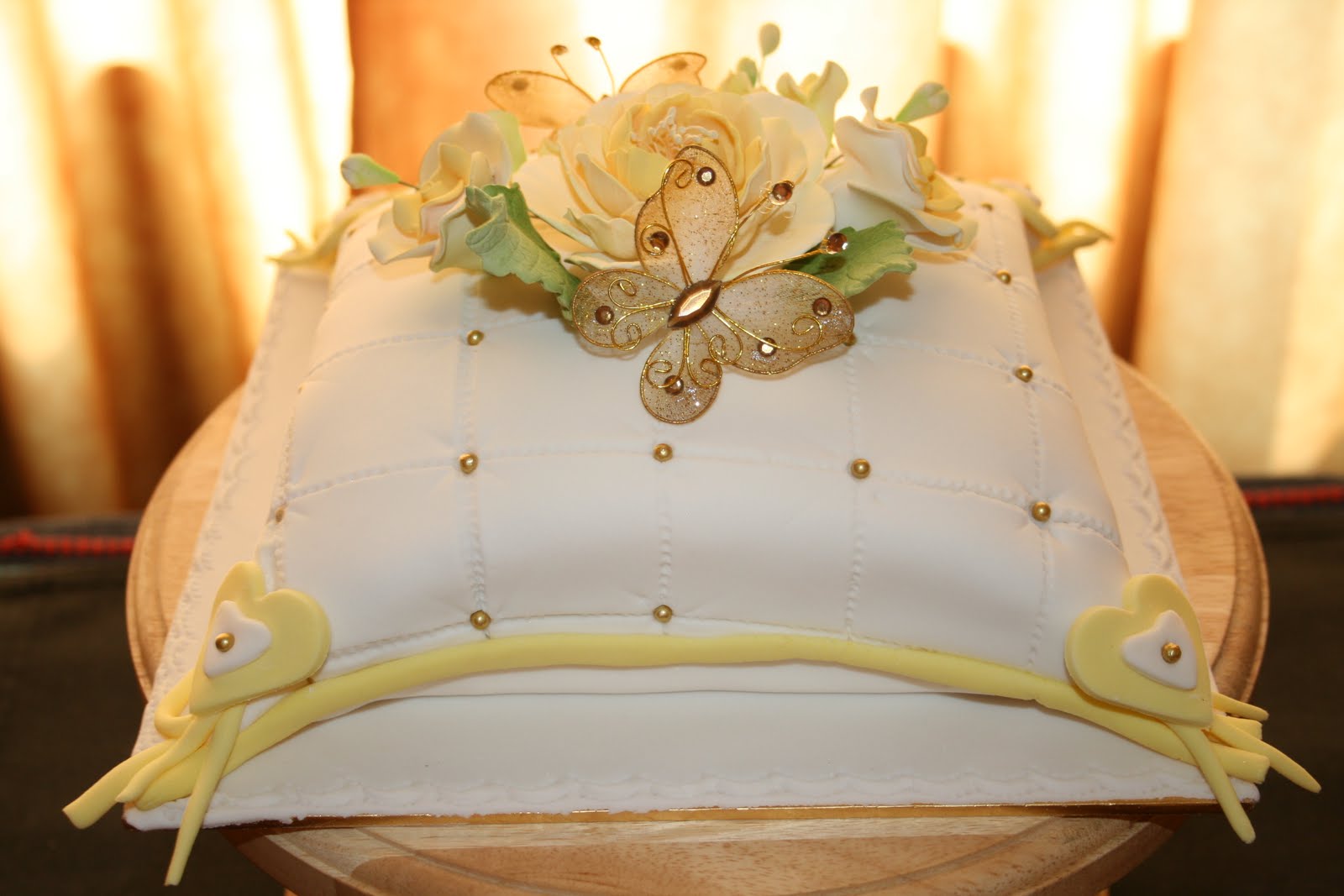 Ritz Passion Comfy Cushion Cake