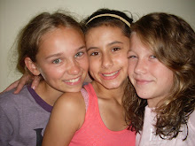 Moe, Nicci and Jess (l to r)