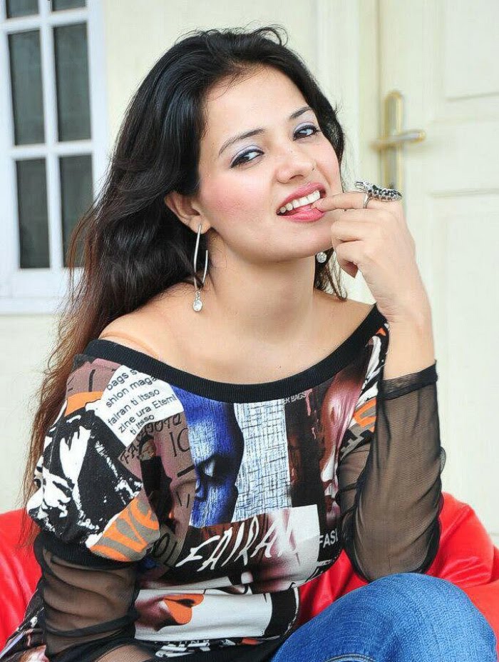 Indian Actress Saloni Aswani Biography Saloni Aswani