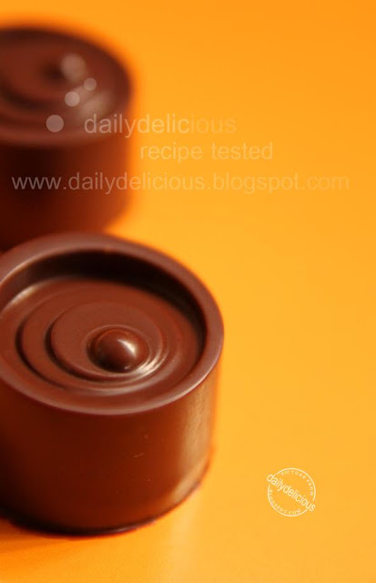 dailydelicious: Grand Marnier Orange Chocolate Bonbons: Hand make ...