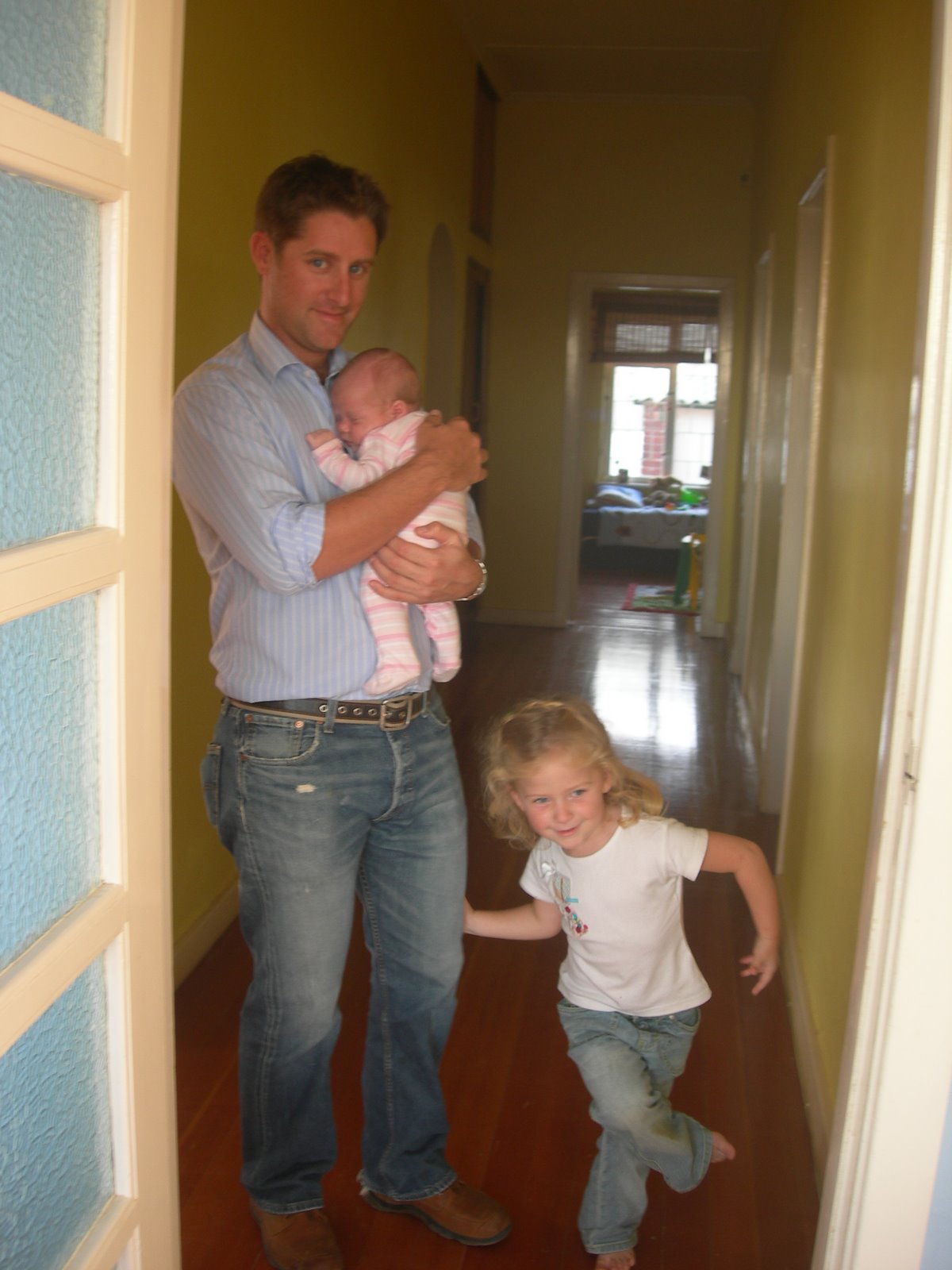 [DSCN2183.JPG]
