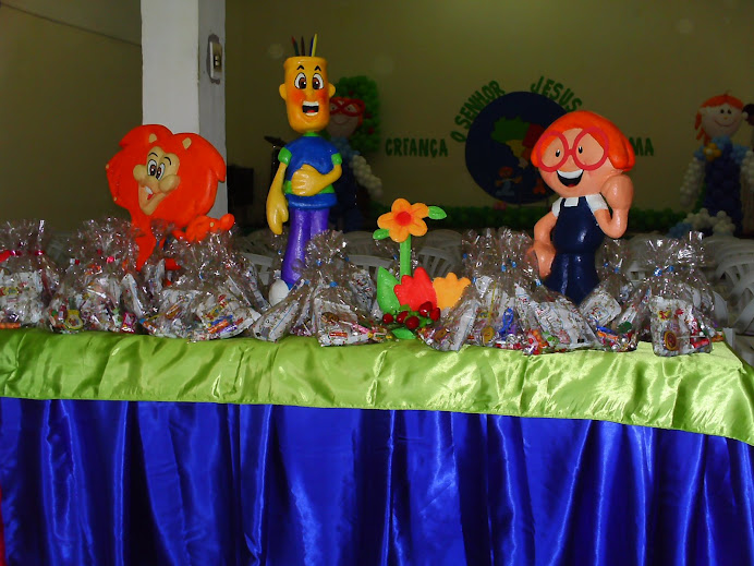 Alegra a festa de meninos...