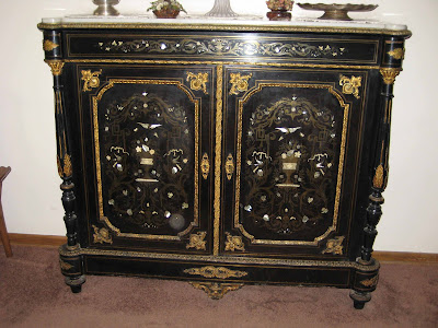 Venta de muebles: Venta de muebles, adornos, loza, copas, plaqué